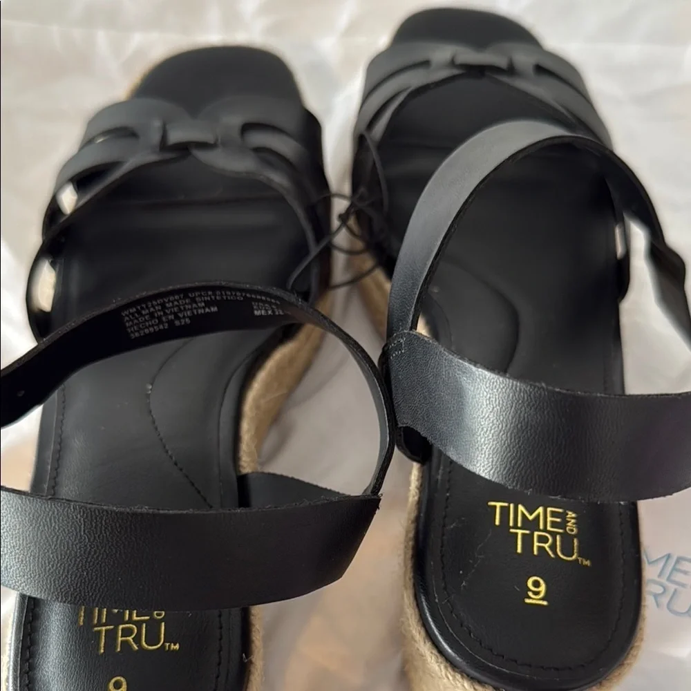 NEW! Time and Tru Black Wedge Espadrilles Sandals Size 7